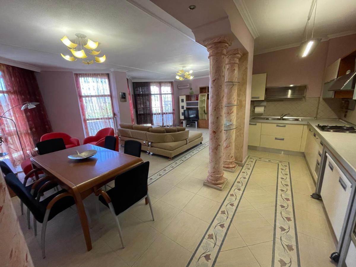 Mak Apartments Тирана Екстериор снимка